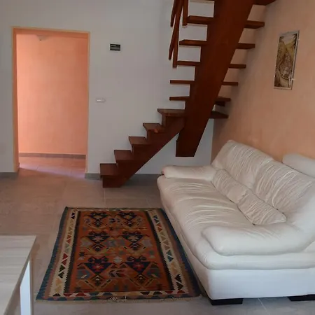 Dolce......soggiorno Apartment